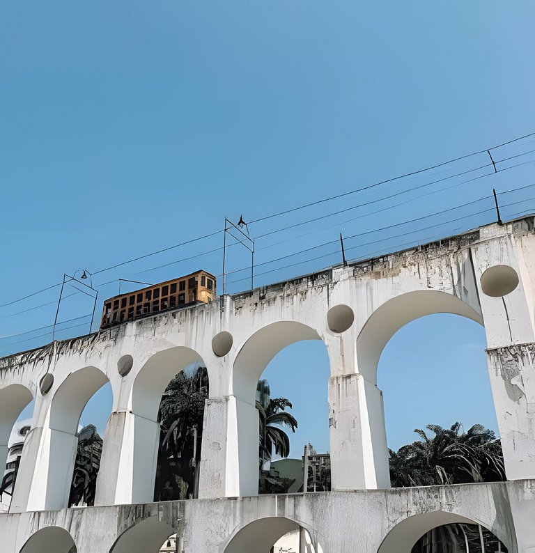 Incrível studio com infra estrutura e perto das praias