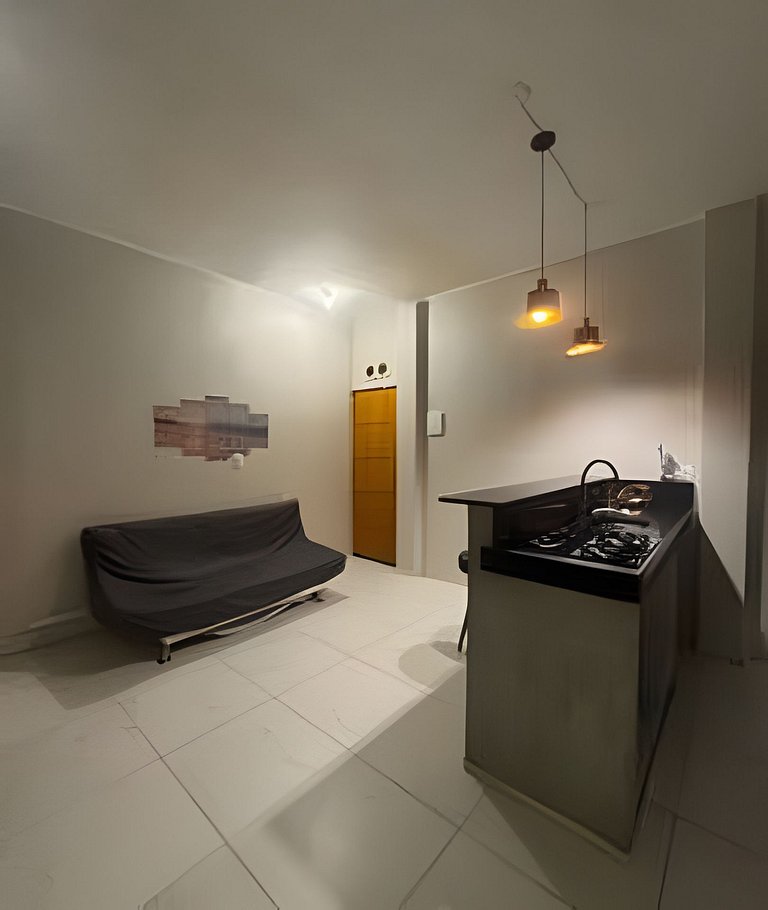 Leme/Copacabana: Your Beach Paradise, 50m Away!