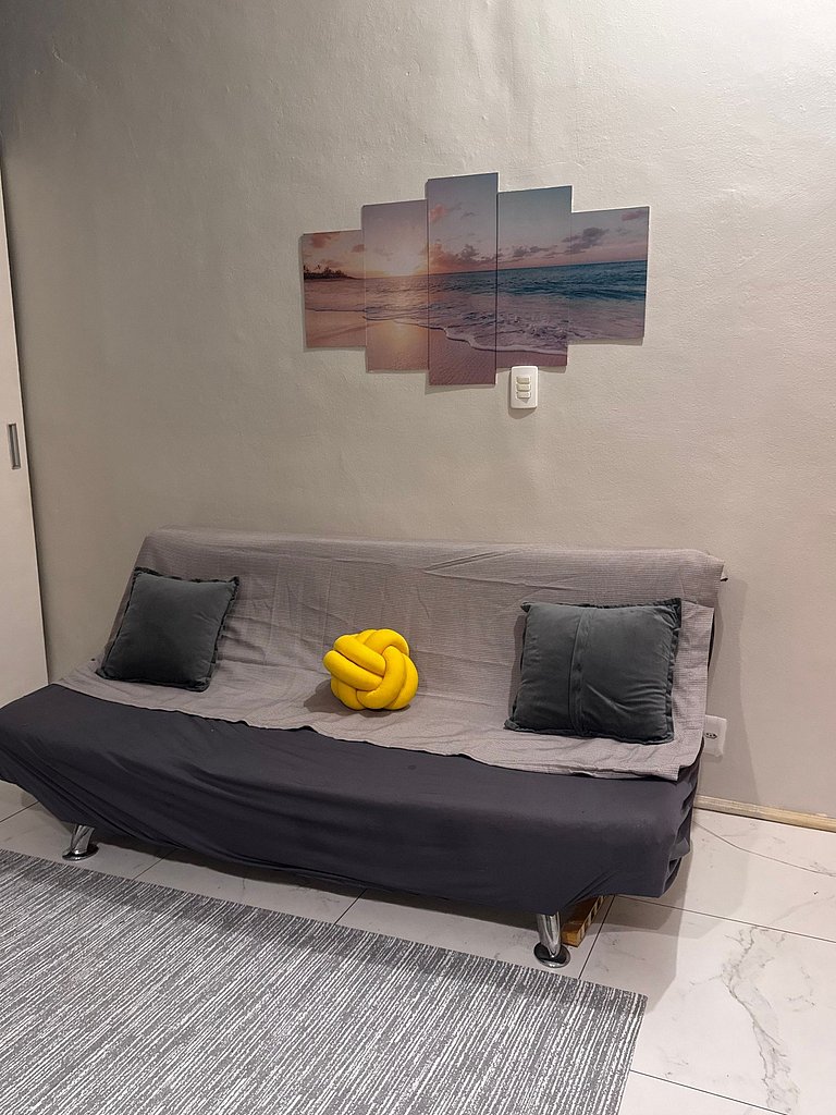 Leme/Copacabana: Seu Paraíso a 50m da Praia!