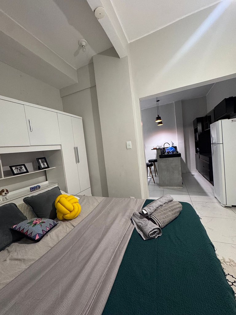 Leme/Copacabana: Your Beach Paradise, 50m Away!