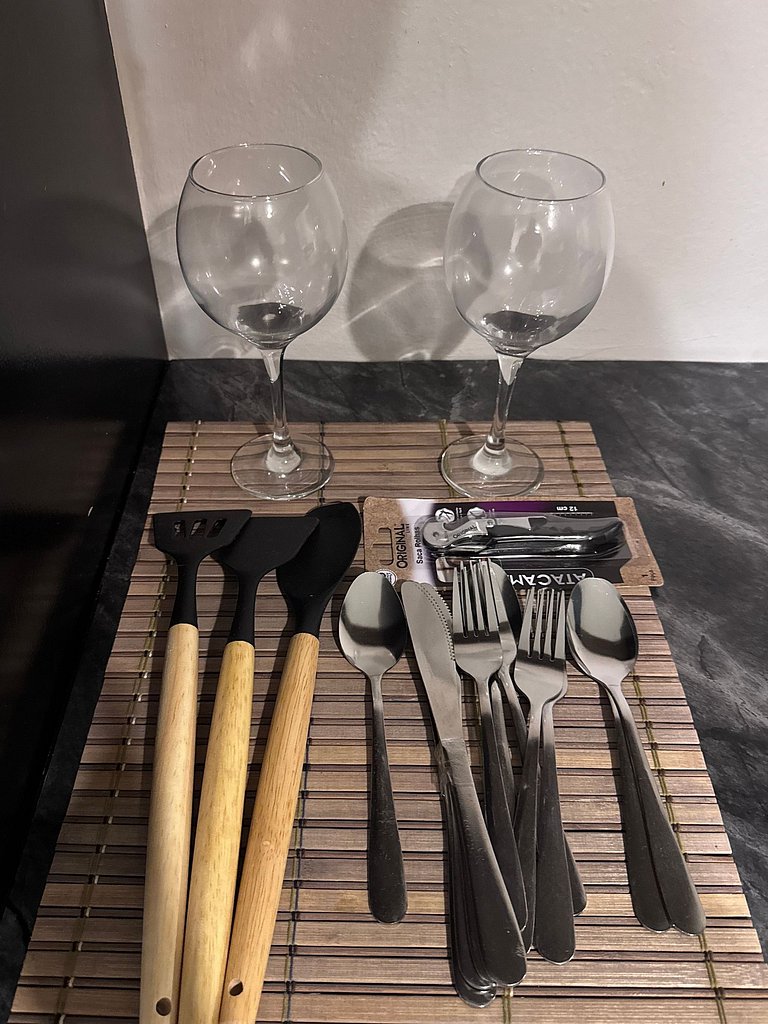 Leme/Copacabana: Your Beach Paradise, 50m Away!