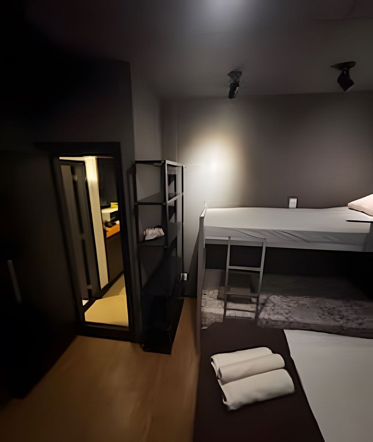 Passos do Metrô da Glória! Silêncio e Portaria 24h