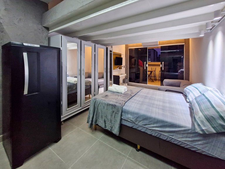 Your Lookout with a Stunning View and Close