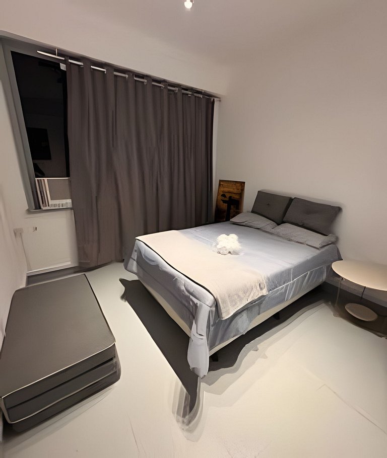 Your Lookout with a Stunning View and Close