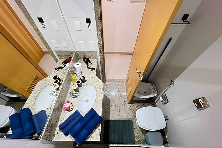 Studio 1409: Piscina, academia e Wi-Fi.