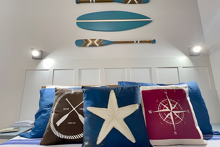 Studio: 5-Star Comfort and Pool Awaiting You.