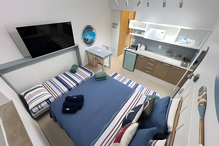 Studio: 5-Star Comfort and Pool Awaiting You.