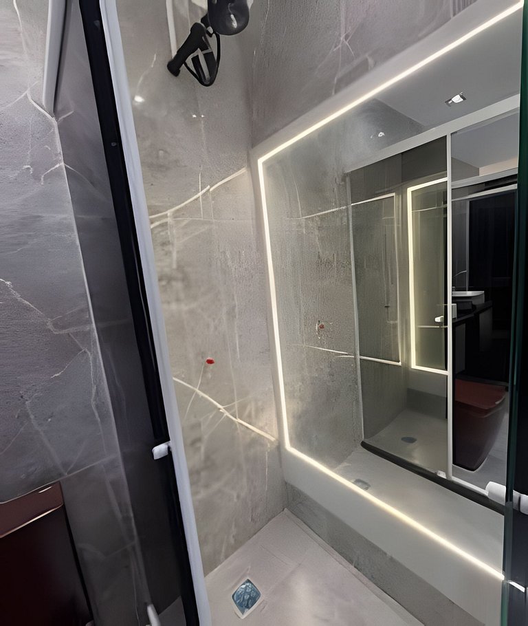 Elegancia, Localização e conforto