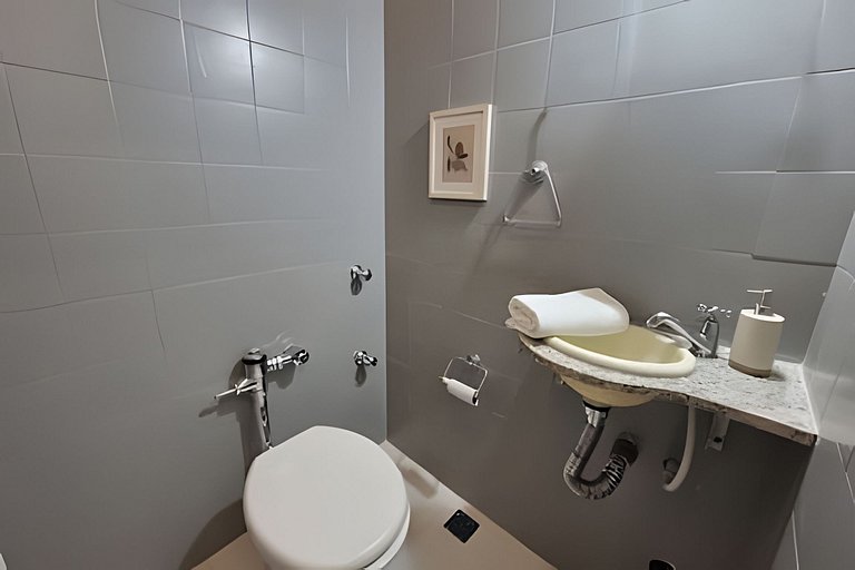 Apto Super Localizado Fácil Acesso a Toda a Cidade