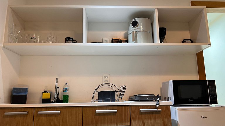 Incrível studio com infra estrutura e perto das praias