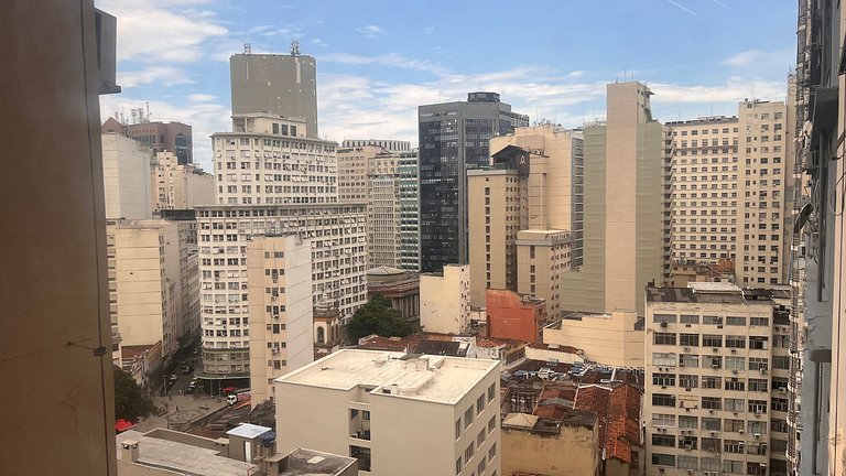 Apto Super Localizado Fácil Acesso a Toda a Cidade