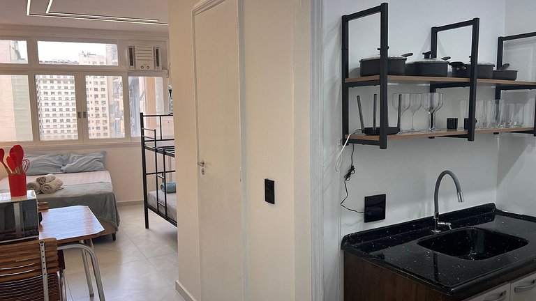 Apto Super Localizado Fácil Acesso a Toda a Cidade