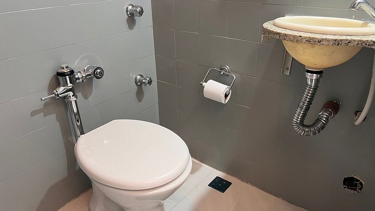 Apto Super Localizado Fácil Acesso a Toda a Cidade