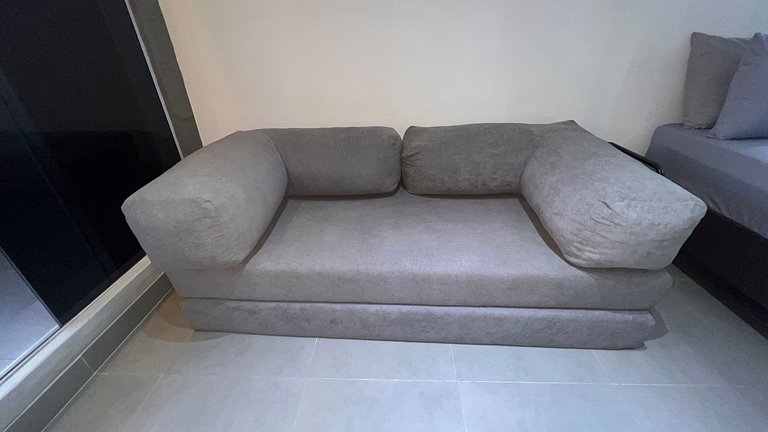 Apartamento com varanda pertinho de tudo no Centro, comercio