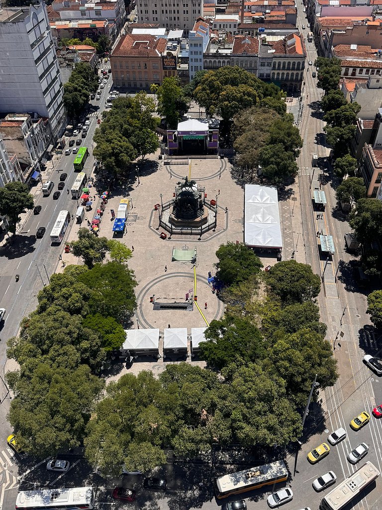 Prático, Confortável e Bem Localizado