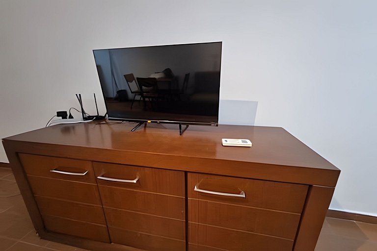 2403 tiradentes Seu Refúgio no Centro de Tudo