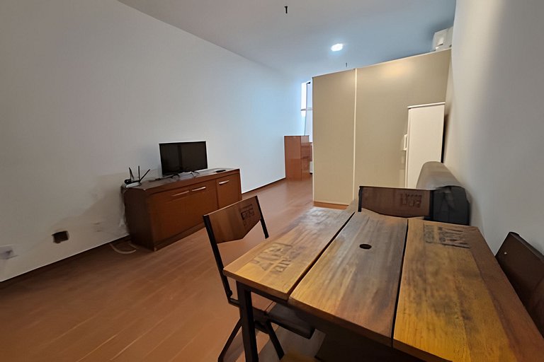 2403 tiradentes Seu Refúgio no Centro de Tudo