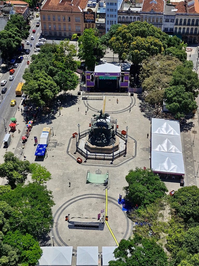 Carnaval & Conforto: Seu Refúgio no Centro de Tudo