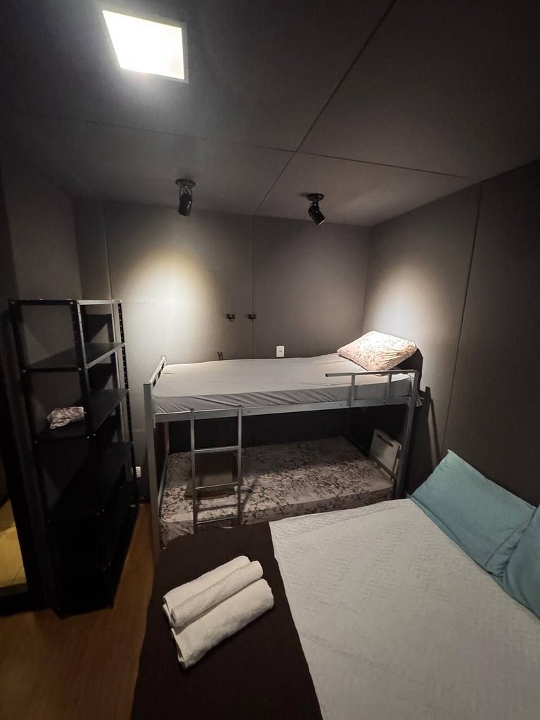 Passos do Metrô da Glória! Silêncio e Portaria 24h