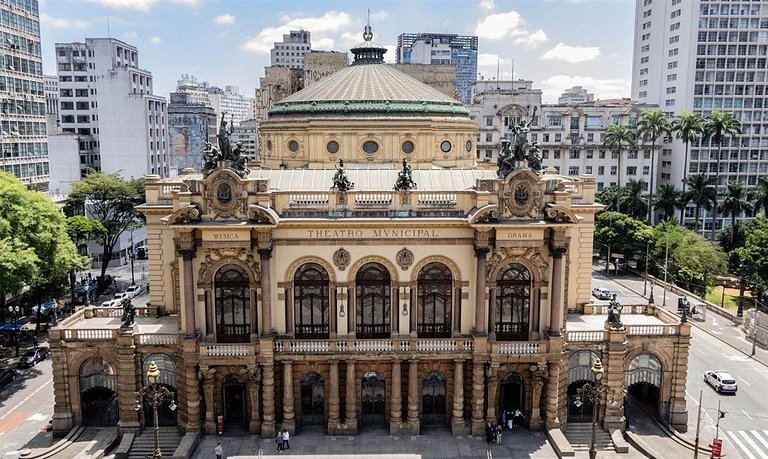 Lapa Ampla & Solar: Apartamento com Terraço Gigante e Locali