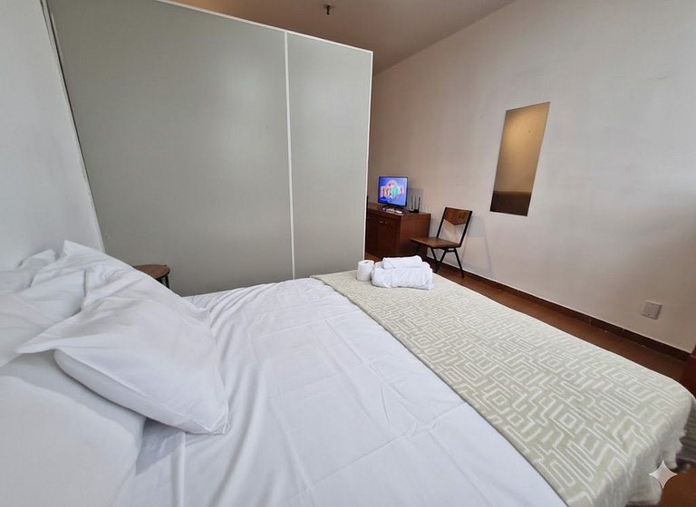 2403 tiradentes Seu Refúgio no Centro de Tudo