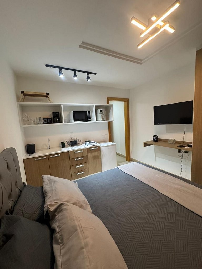 Incrível studio com infra estrutura e perto das praias
