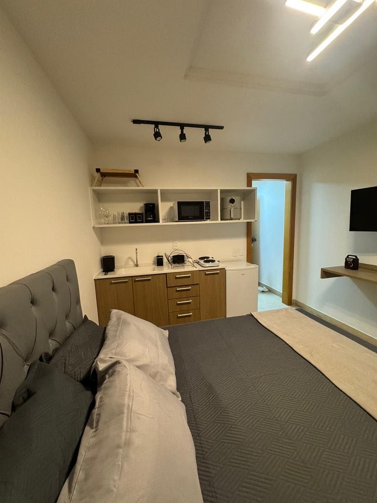 Incrível studio com infra estrutura e perto das praias