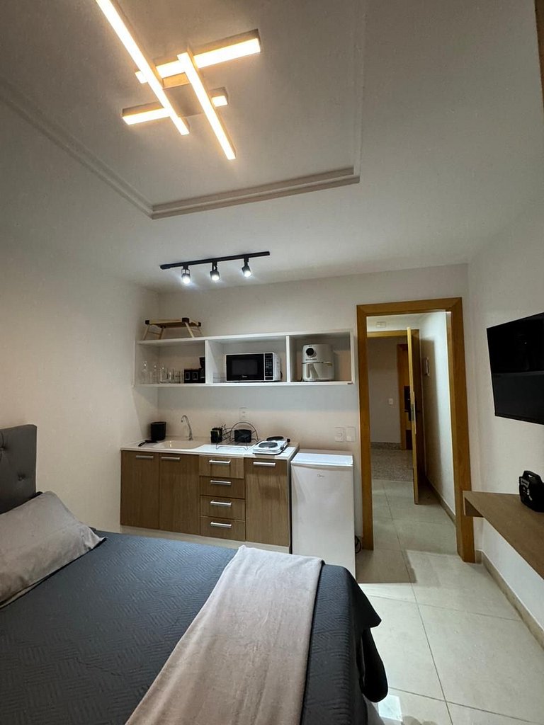Incrível studio com infra estrutura e perto das praias